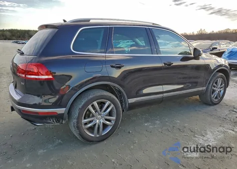 2016 Volkswagen Touareg Sport from USA, damaged, VIN WVGEF9BP2GD012331